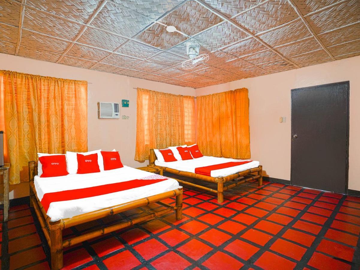Oyo 875 Madhavi Beach Resort Balibago Екстериор снимка